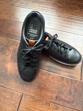 Johnston & Murphy Black Leather Low-Top Sneakers with Tan Heel Tab